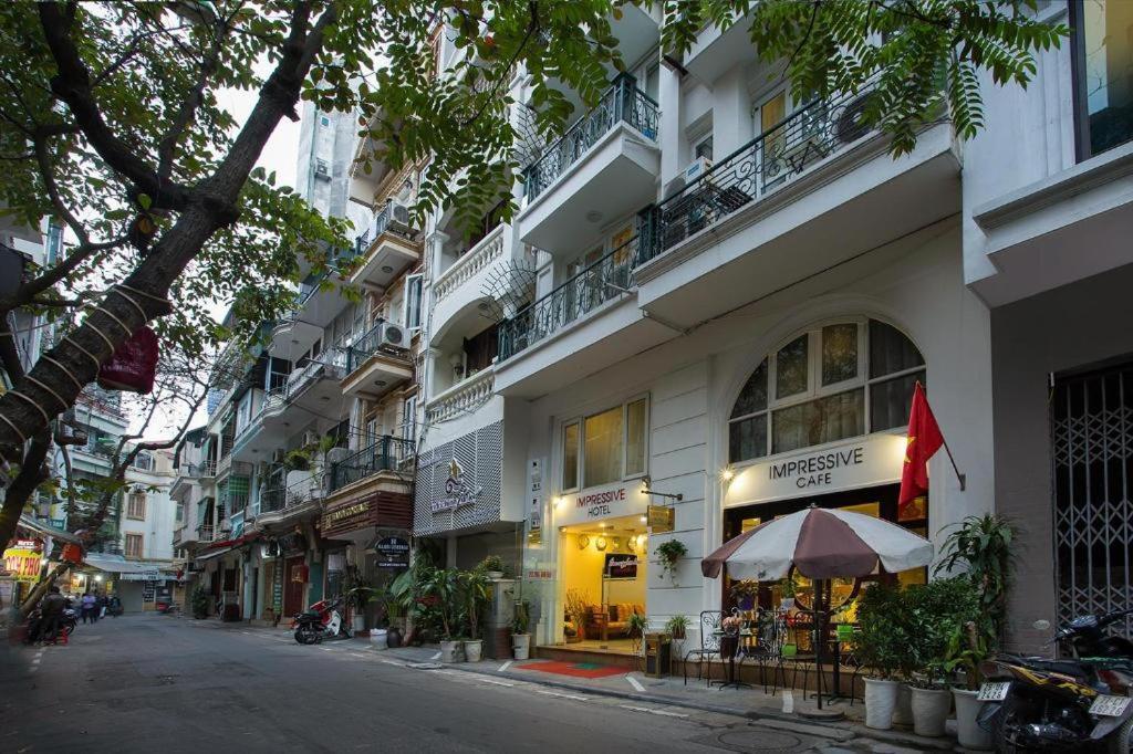 Impressive Khách sạn