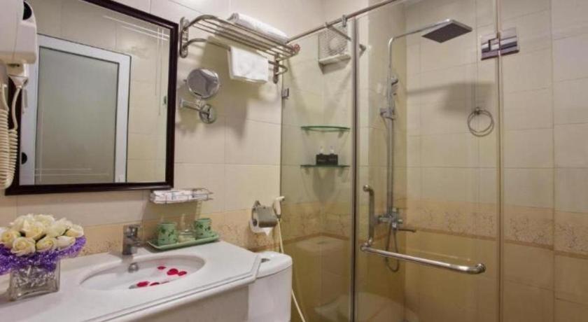 Hotel Impressive 3*